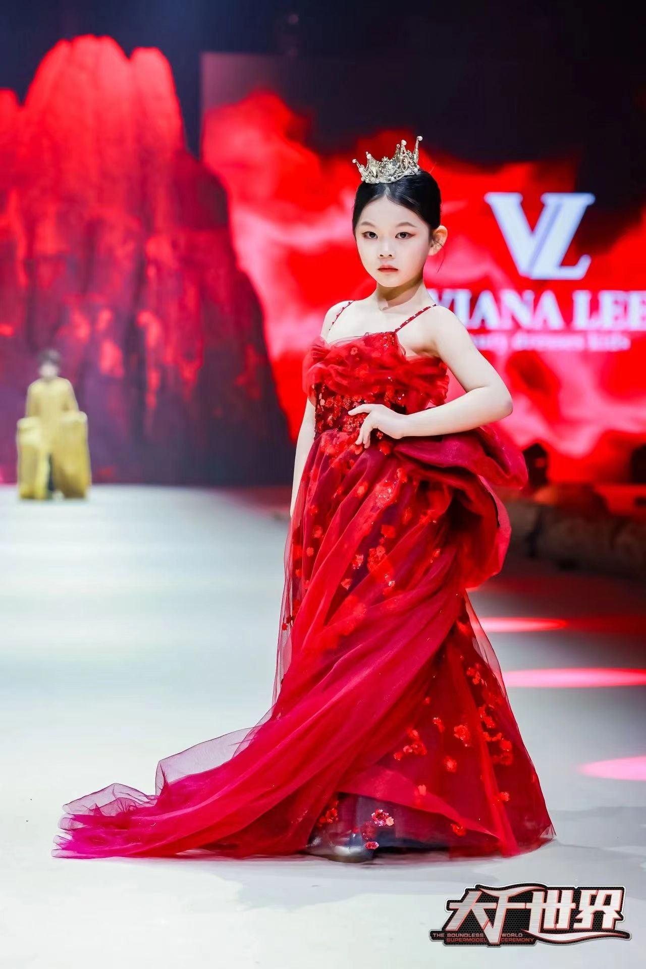 大千世界超模盛典品牌秀VIANA LEE精彩回顾(图13)